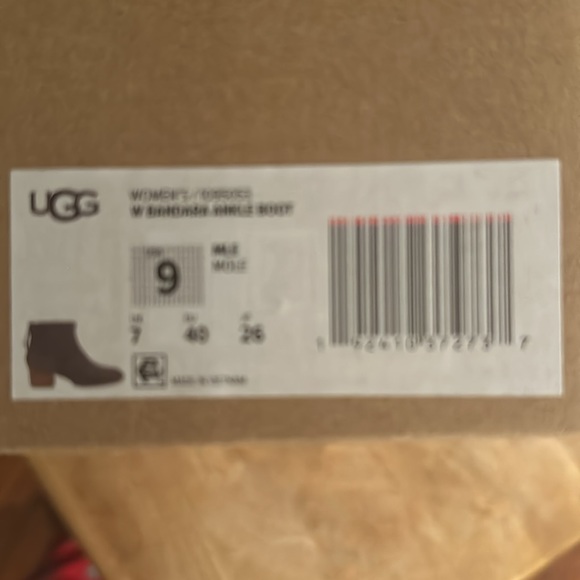 Boots - Picture 7 of 7